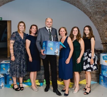 Das Team der LEADER Region Weinviertel Ost 2023: Clara Schreiber, Petra Thaler, Obmann Christian Frank, Christine Filipp, Bianca Christenheit, Caroline Fribert