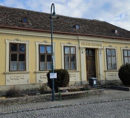Volksschule Kirchstetten