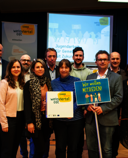 Gruppenfoto Sprecher:innen Regional Forum