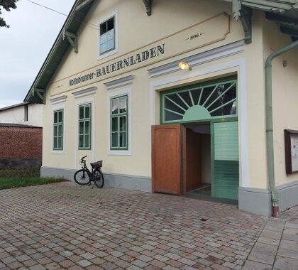 Außenansicht des Bauernladen Kollnbrunn zum Start des Projekts